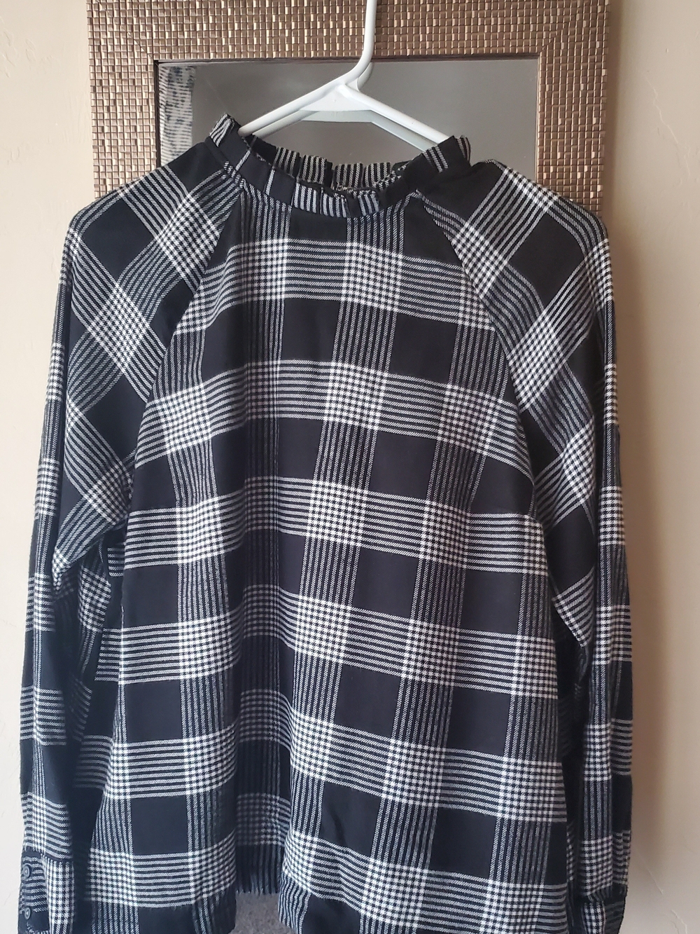 The Loft - Black & White Plaid Long Sleeve Top